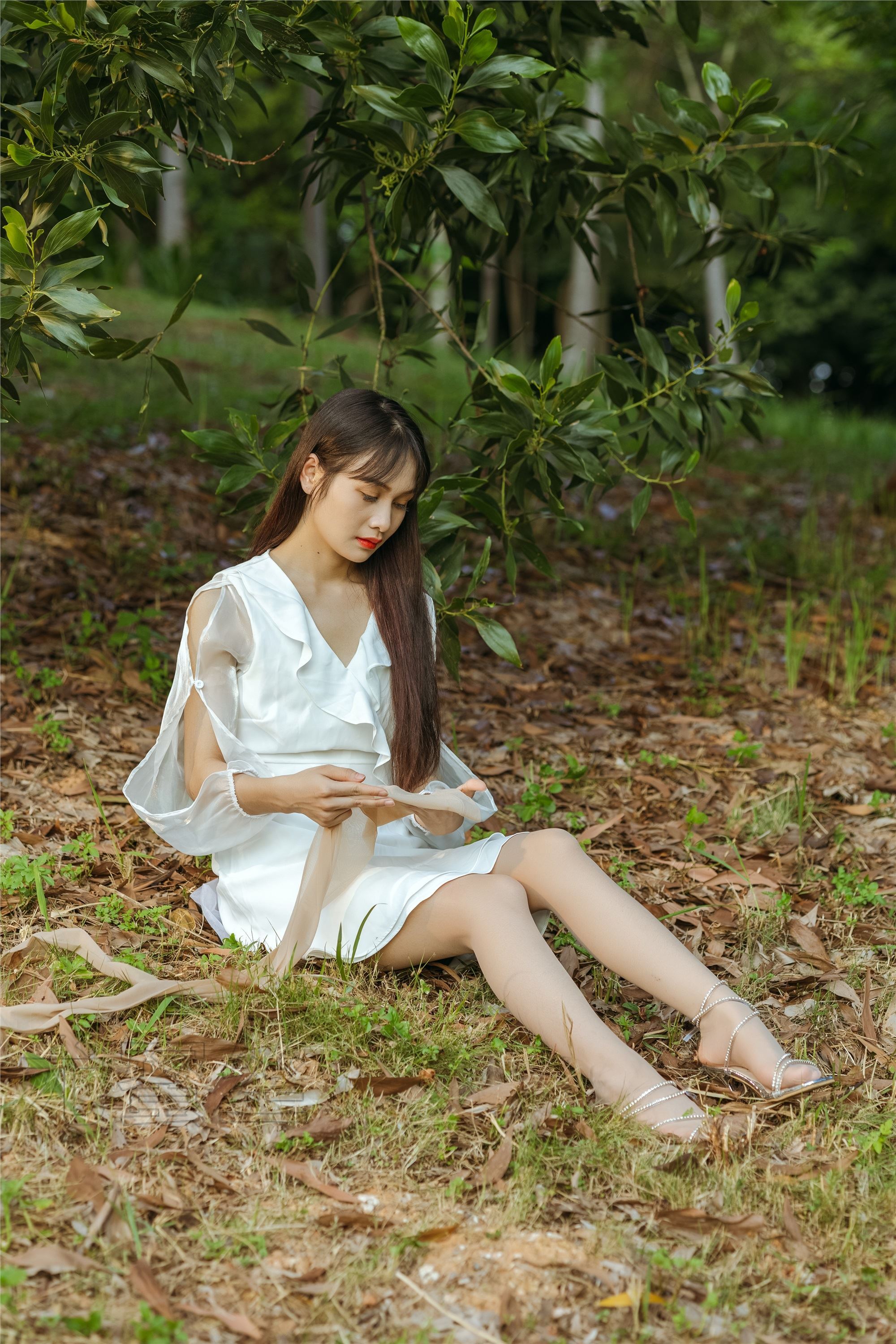 尤蜜丝 穿搭写真 NO.075